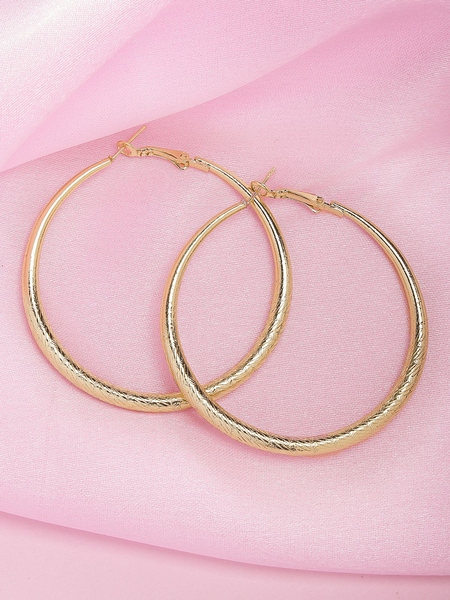 Bohey by KARATCART Gold Plated Graduating Hoop Earrings for Women