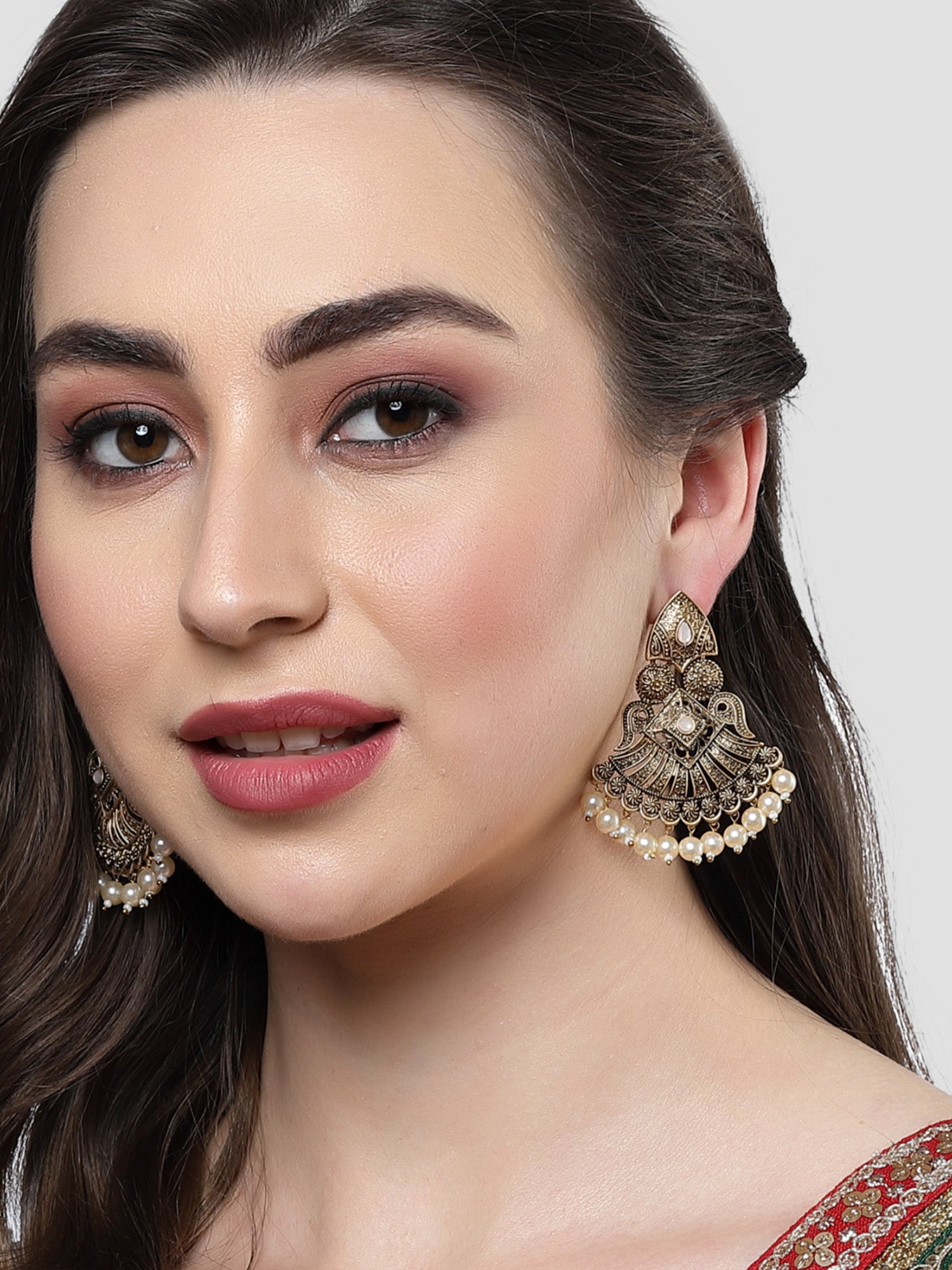 Karatcart Golden Pearl and Kundan Studded Gold Plated Dangler Earrings for Women - Image 1