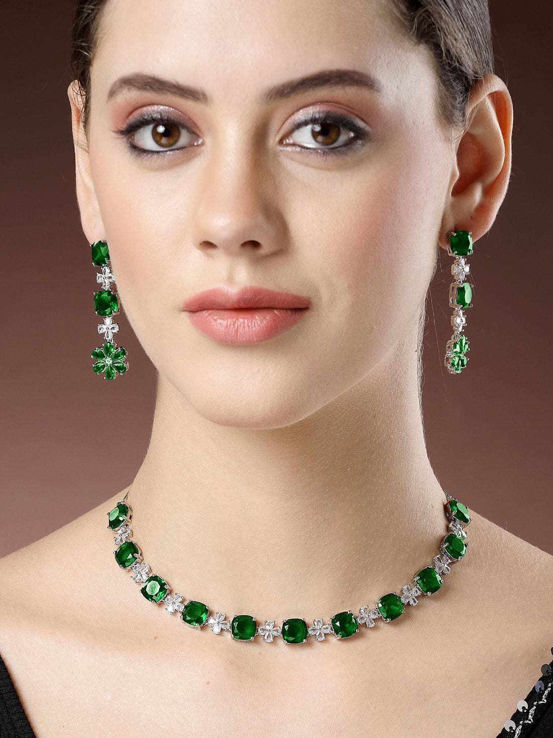 Karatcart Silver Plated Green Floral Cubic Zirconia Studded Necklace Set for Women