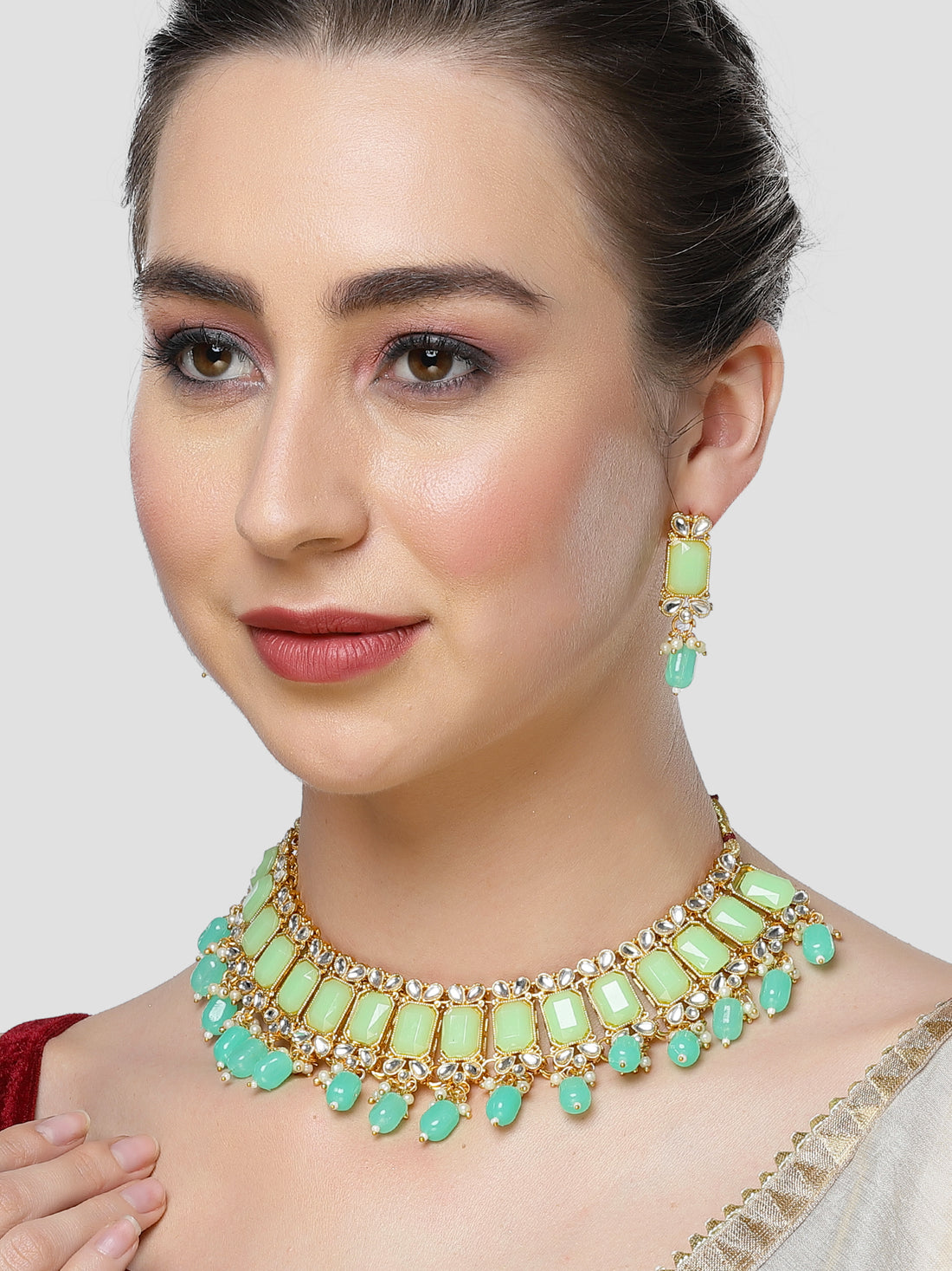 Karatcart Gold Plated Light Green Kundan and Tumble Studded Necklace Set for Women