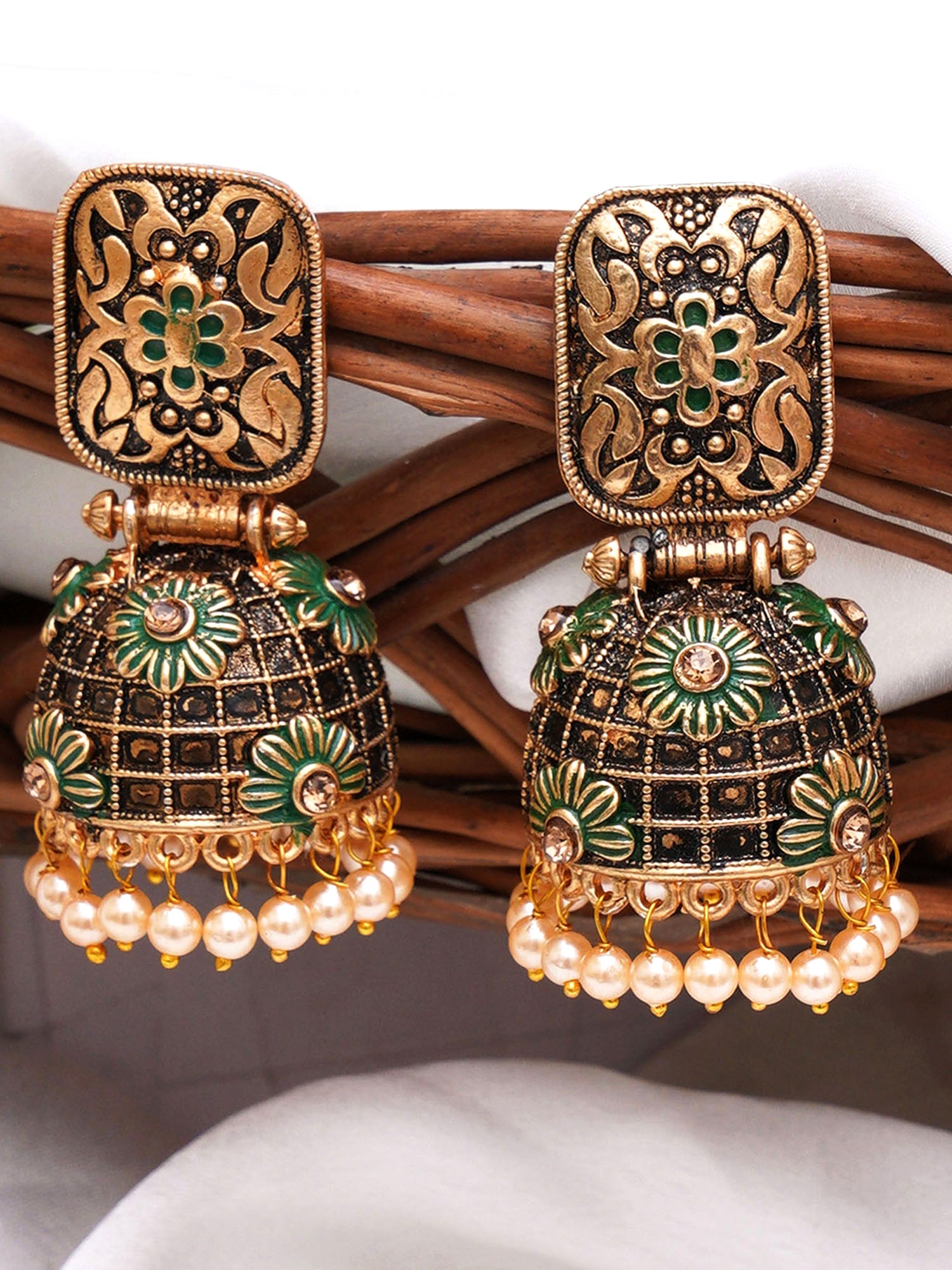 Karatcart Antique Gold Plated Floral Green Studded Jhumki Earrings for Women - view 3
