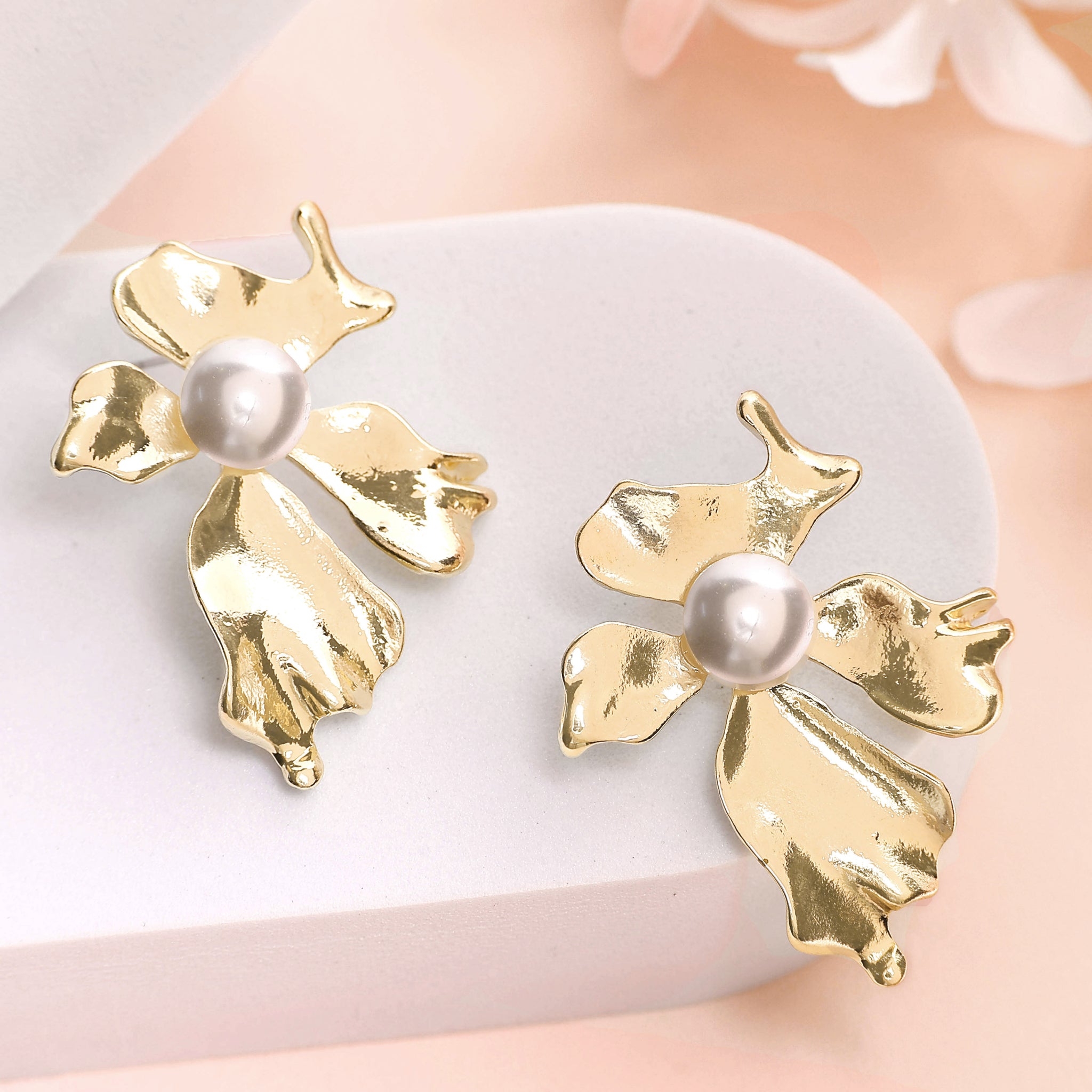 Bohey by KARATCART Gold Plated Stud Earrings for Women