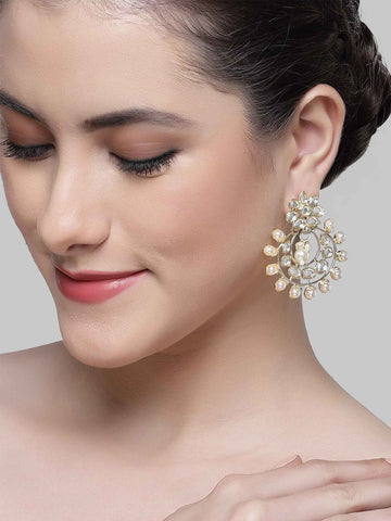 Karatcart Gold Plated Pearl and Kundan Studded Drop Earrings for Women