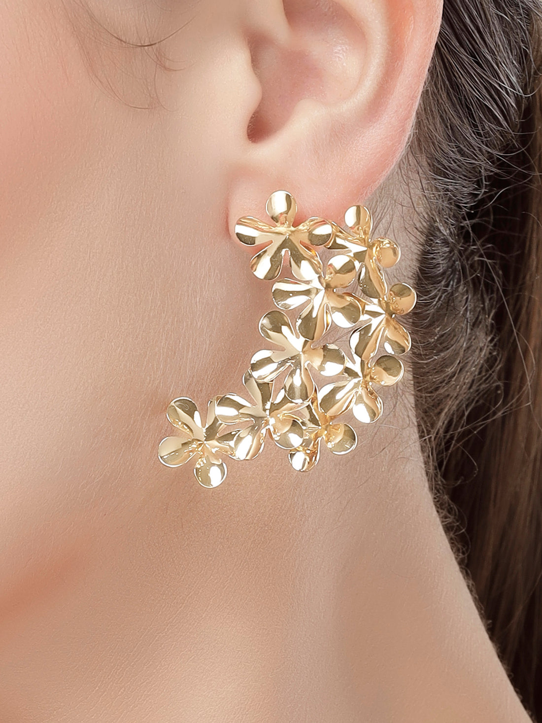 Bohey by KARATCART Gold Plated Floral Design Stud Earrings for Women