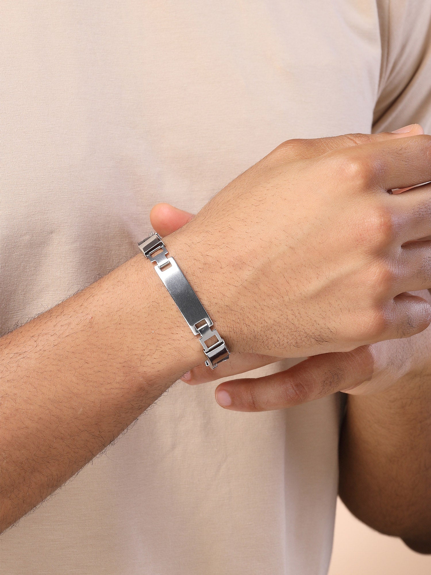 Bohey by KARATCART Silver Plated Link Chain Bracelet for Men