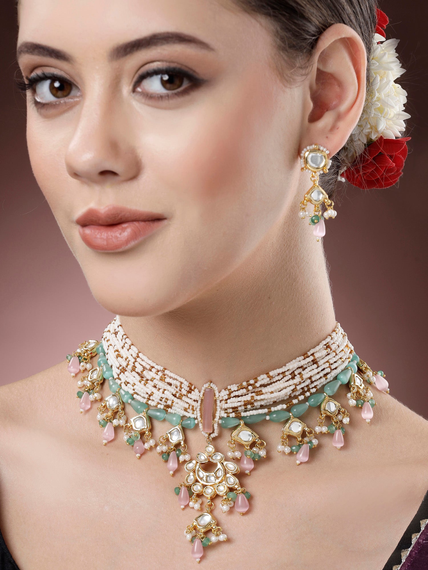 Karatcart Pink and Light Green Drops Studded Polki Kundan White Beaded Choker Necklace Set