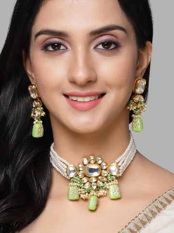 Karatcart Gold Plated Light Green Tumble Polki Kundan Choker Necklace Set for Women