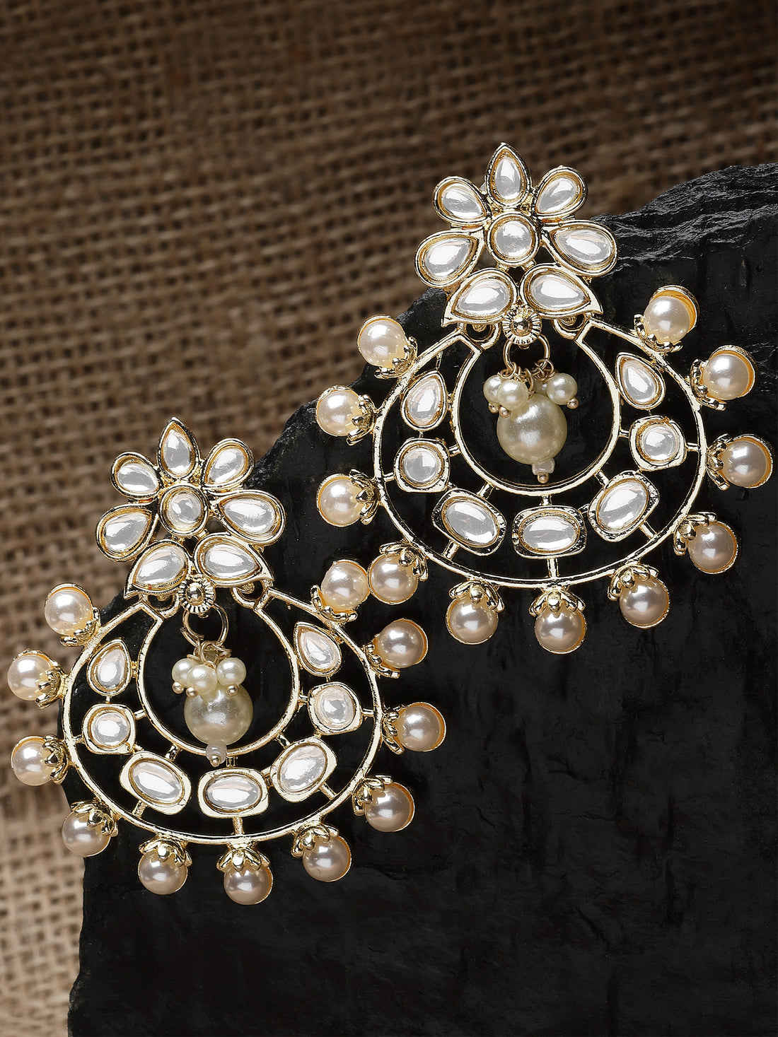 Karatcart Gold Plated Pearl and Kundan Studded Drop Earrings for Women