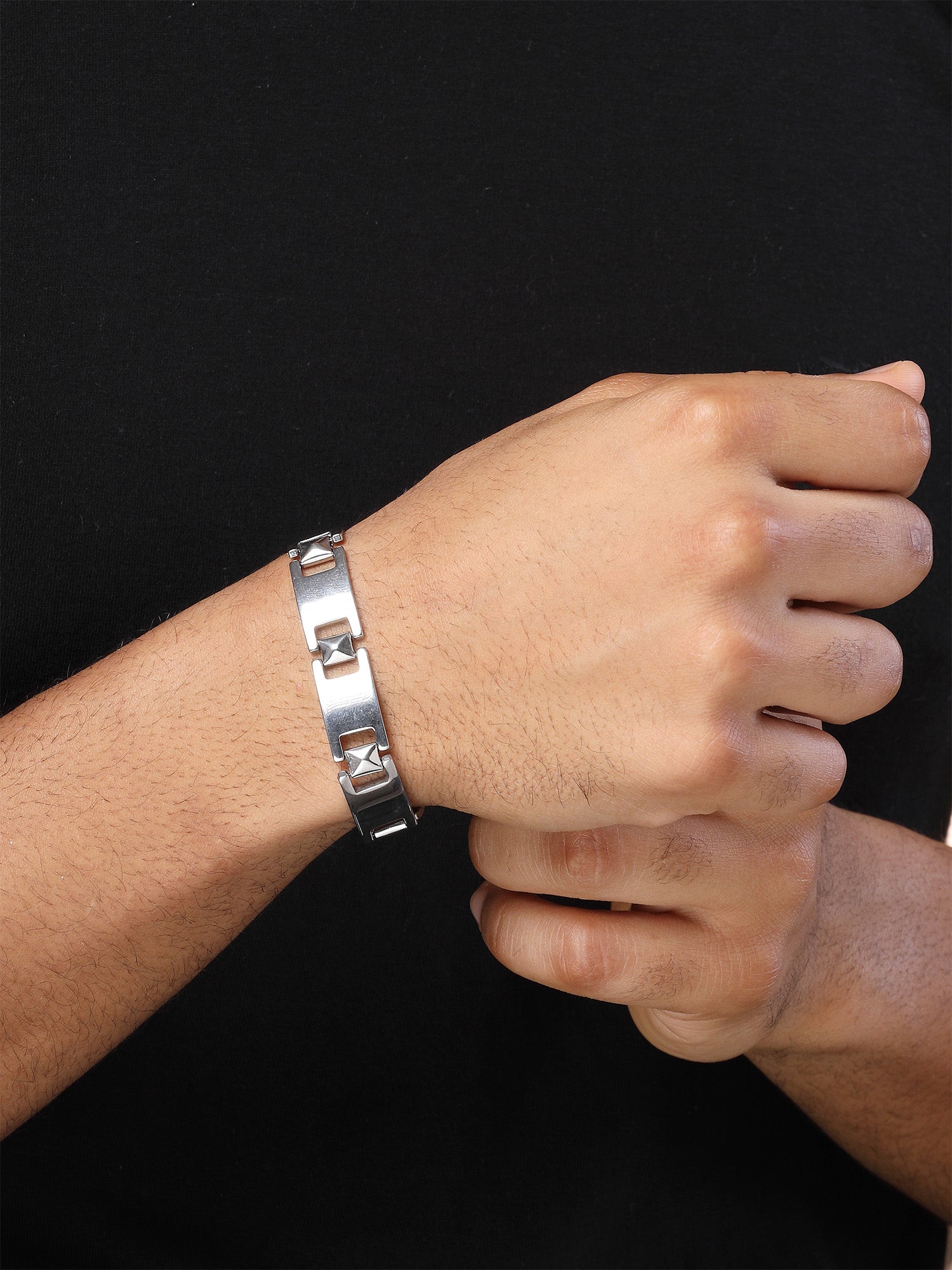Bohey by KARATCART Black and Silver Link Bracelet for Men