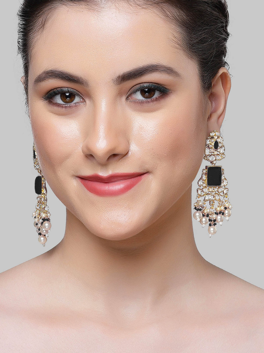 Karatcart Gold Plated Black Carved Stone Kundan Drop Earrings for Women