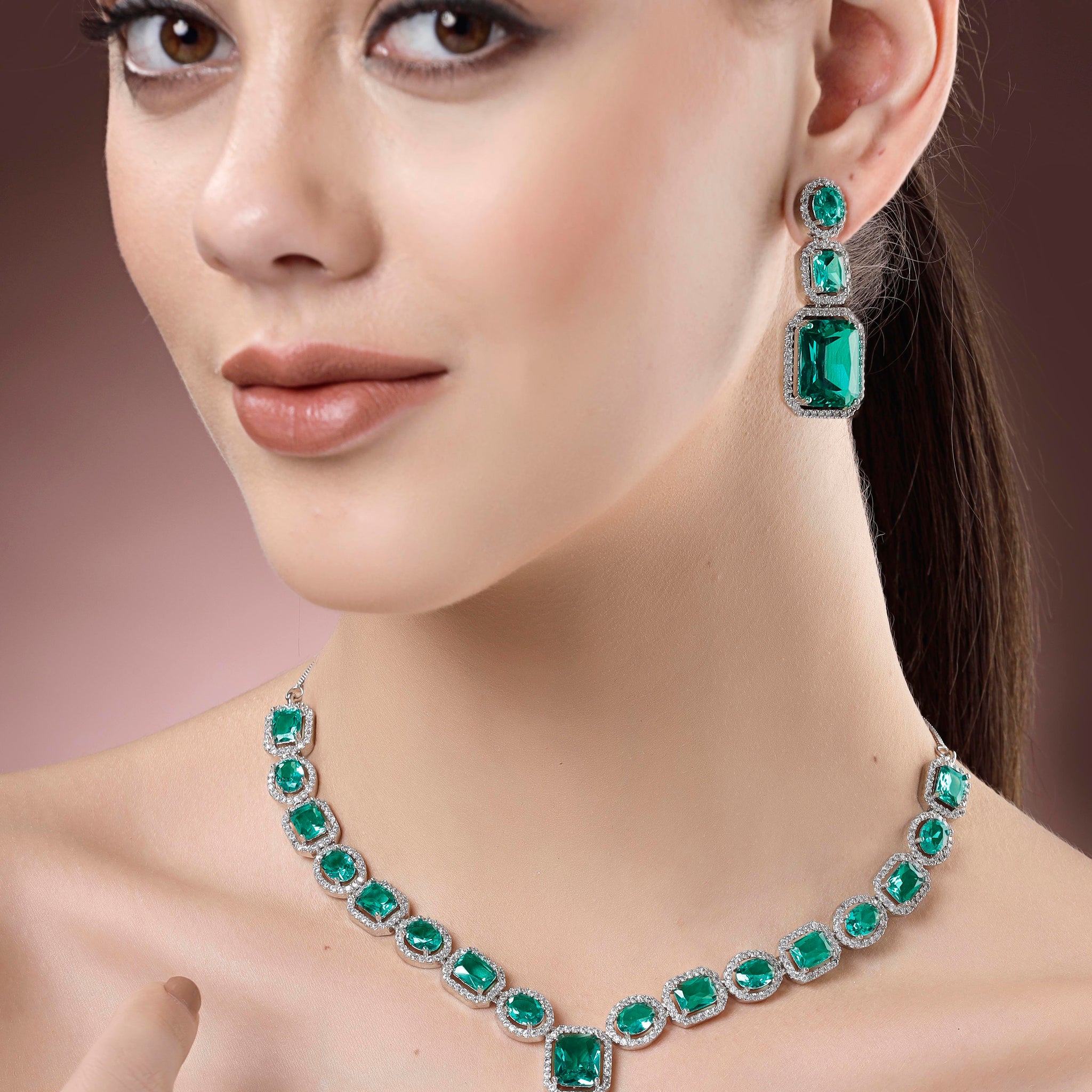 Karatcart Silver Tone Teal Cubic Zirconia Studded Necklace Set for Women