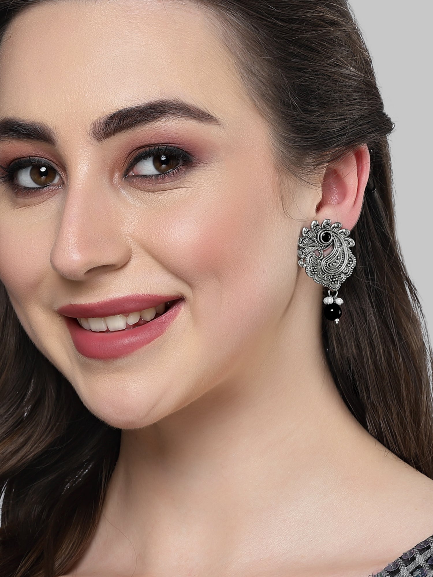 Karatcart Oxidised Silver Black Bead Drop Earring for Women