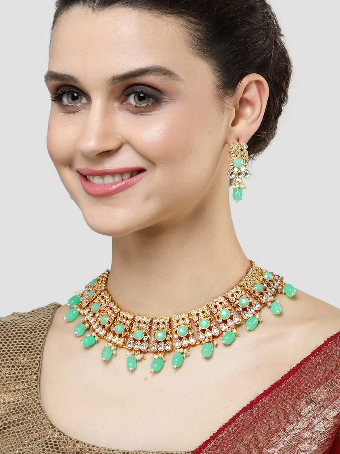 Karatcart Gold Plated Light Green Tumble and Kundan Studded Necklace Set