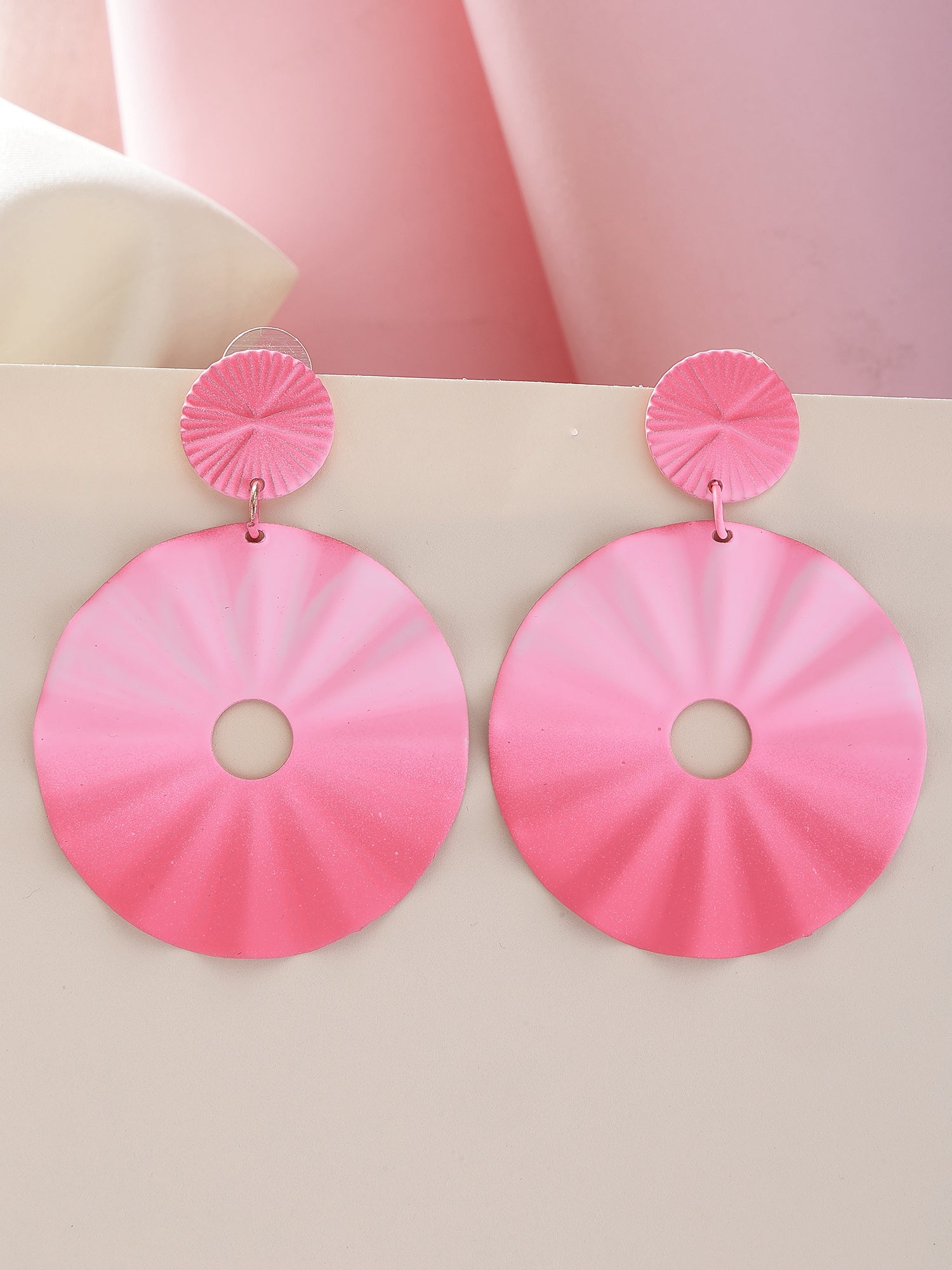 Bohey by KARATCART Gradient Pink Oraganic Shape Dangler Earrings