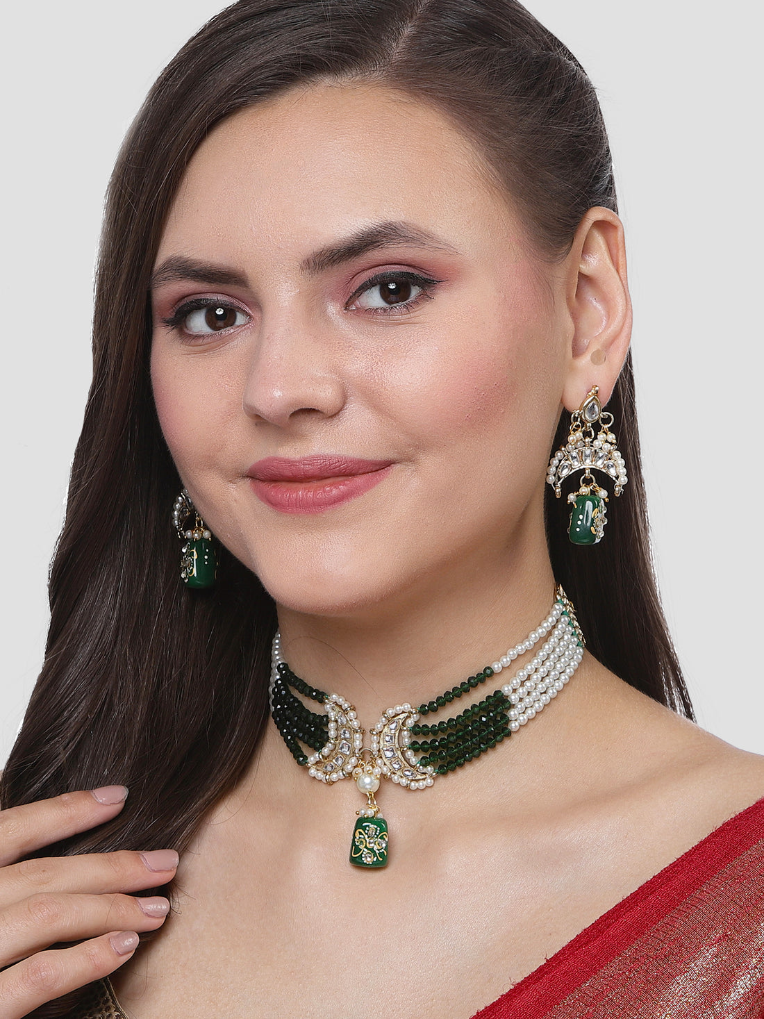 Karatcart Gold Plated Green Tumble Beaded Choker Necklace Set for Women