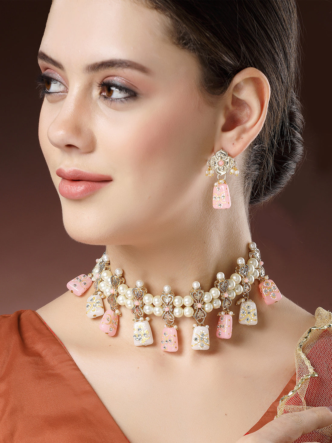 Karatcart Gold Plated Pink and White Designer Tumble Kundan Choker Necklace Set for Women