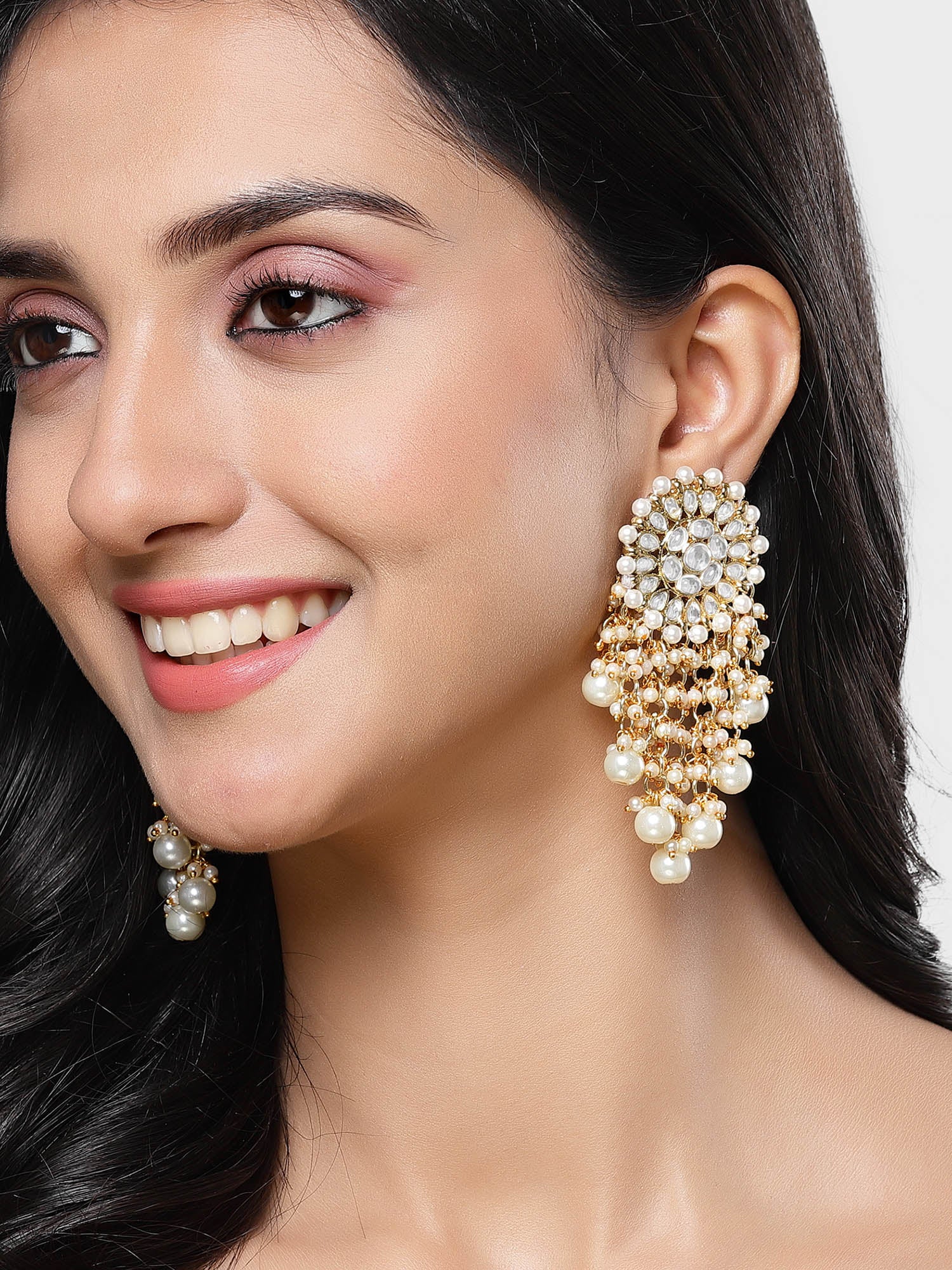 Karatcart Gold Plated Floral Design Pearl and Kundan Drop Earring for Women - Image 1