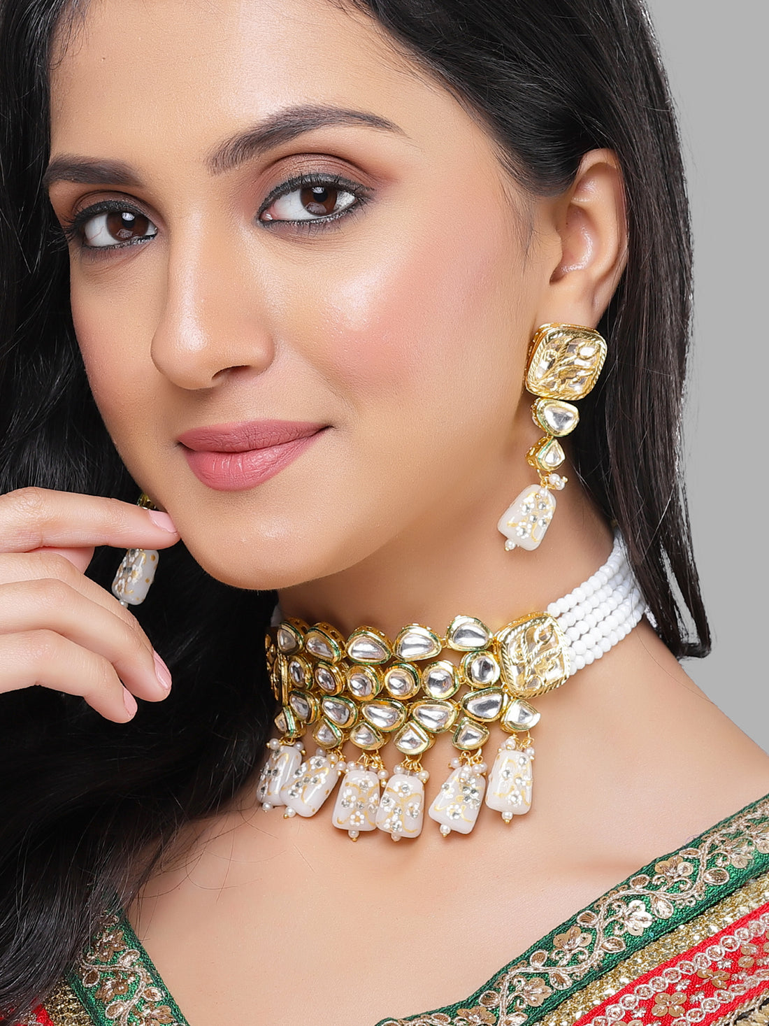 Karatcart Gold Plated White Tumble and Polki Kundan Choker Necklace Set for Women