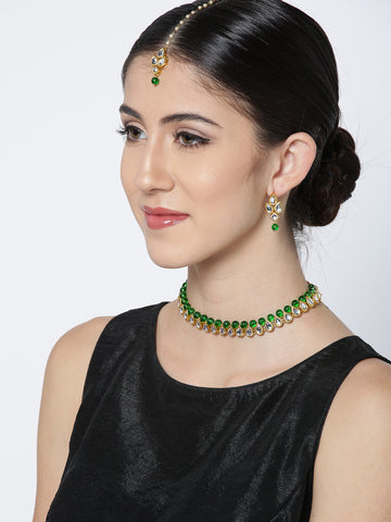 Karatcart Gold-Plated Handcrafted Kundan & Green Beads Studded Choker Necklace Set