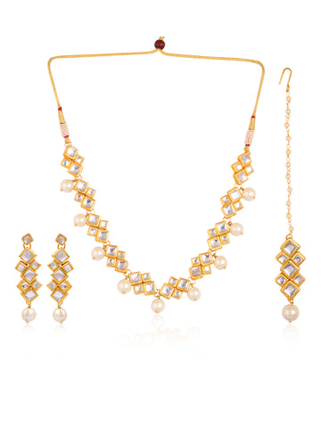 Kundan and Pearl Necklace Set