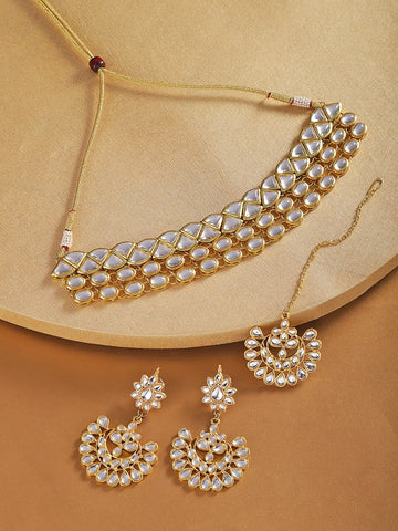 Karatcart Traditional Kundan Choker Necklace Set