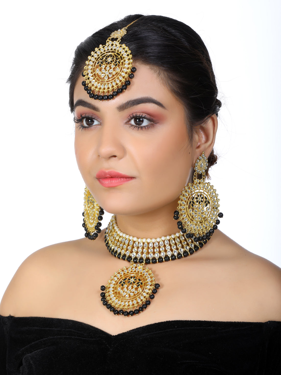 Kundan Gold and Black Necklace Set