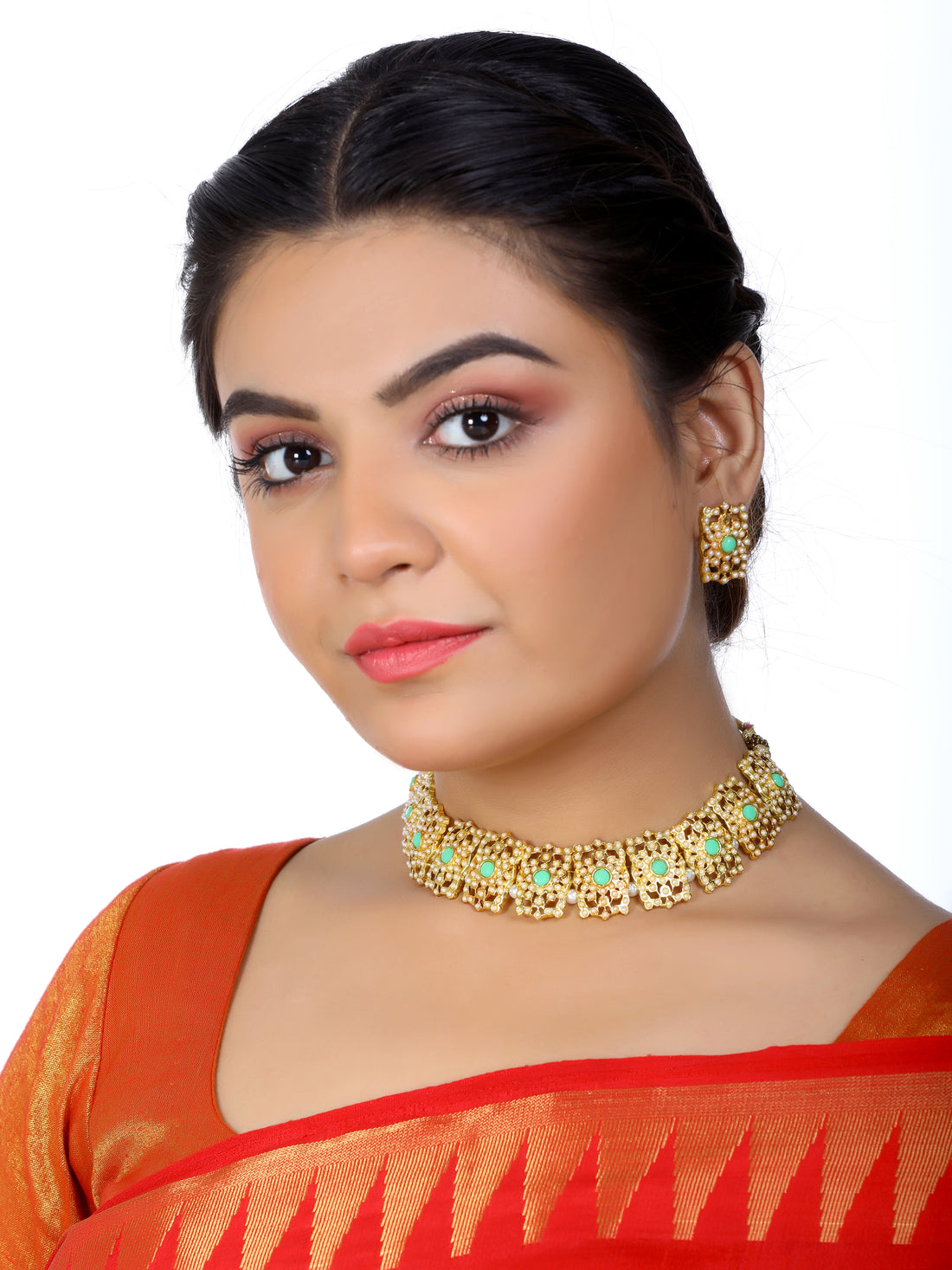 Kundan Green Jadau Embellished Choker Necklace Set with Earrings