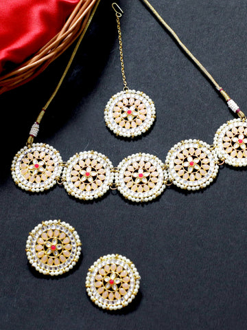 Peach Embellished Kundan Choker Necklace Set