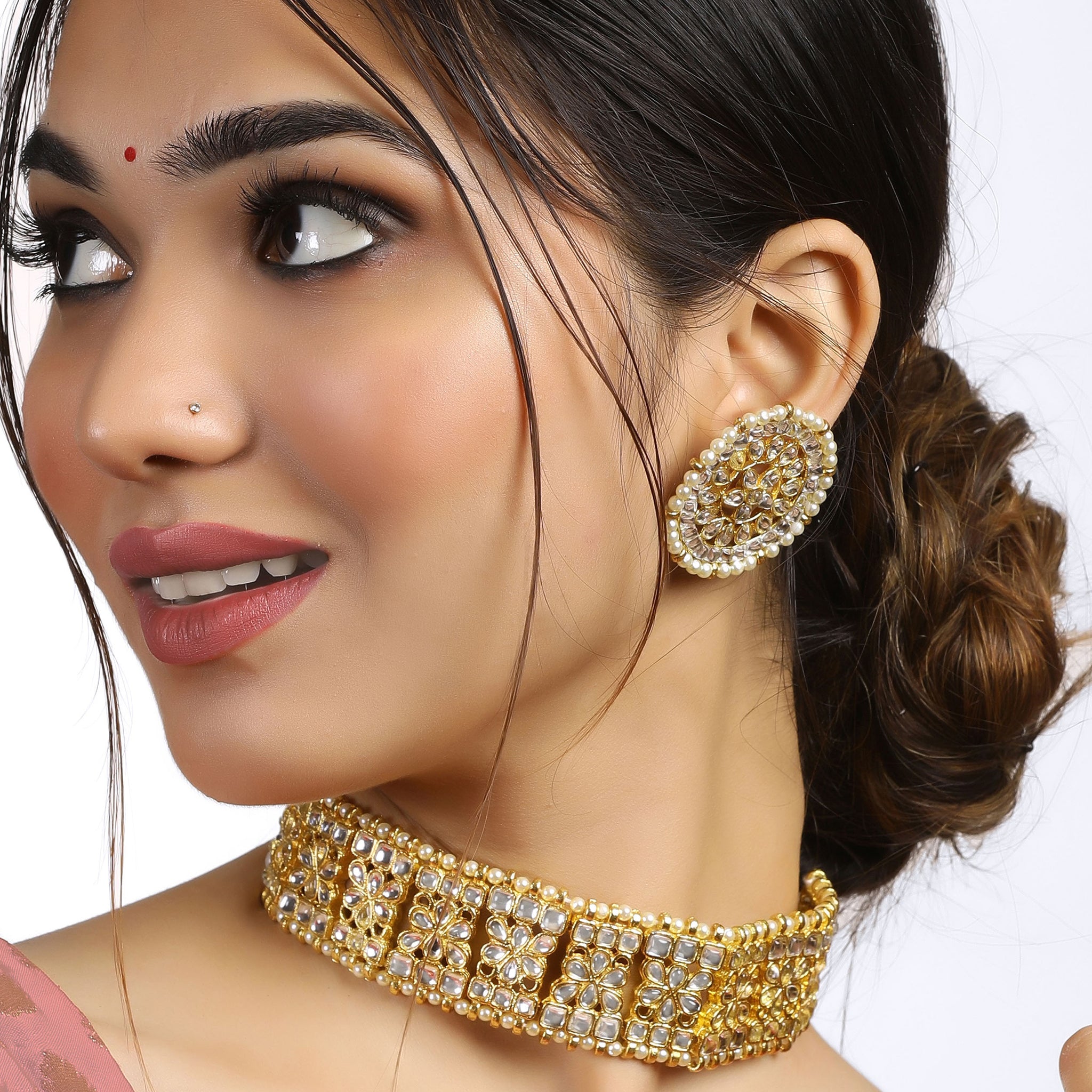 Traditional Gold-Plated Handcrafted Kundan Studded Choker Necklace Set