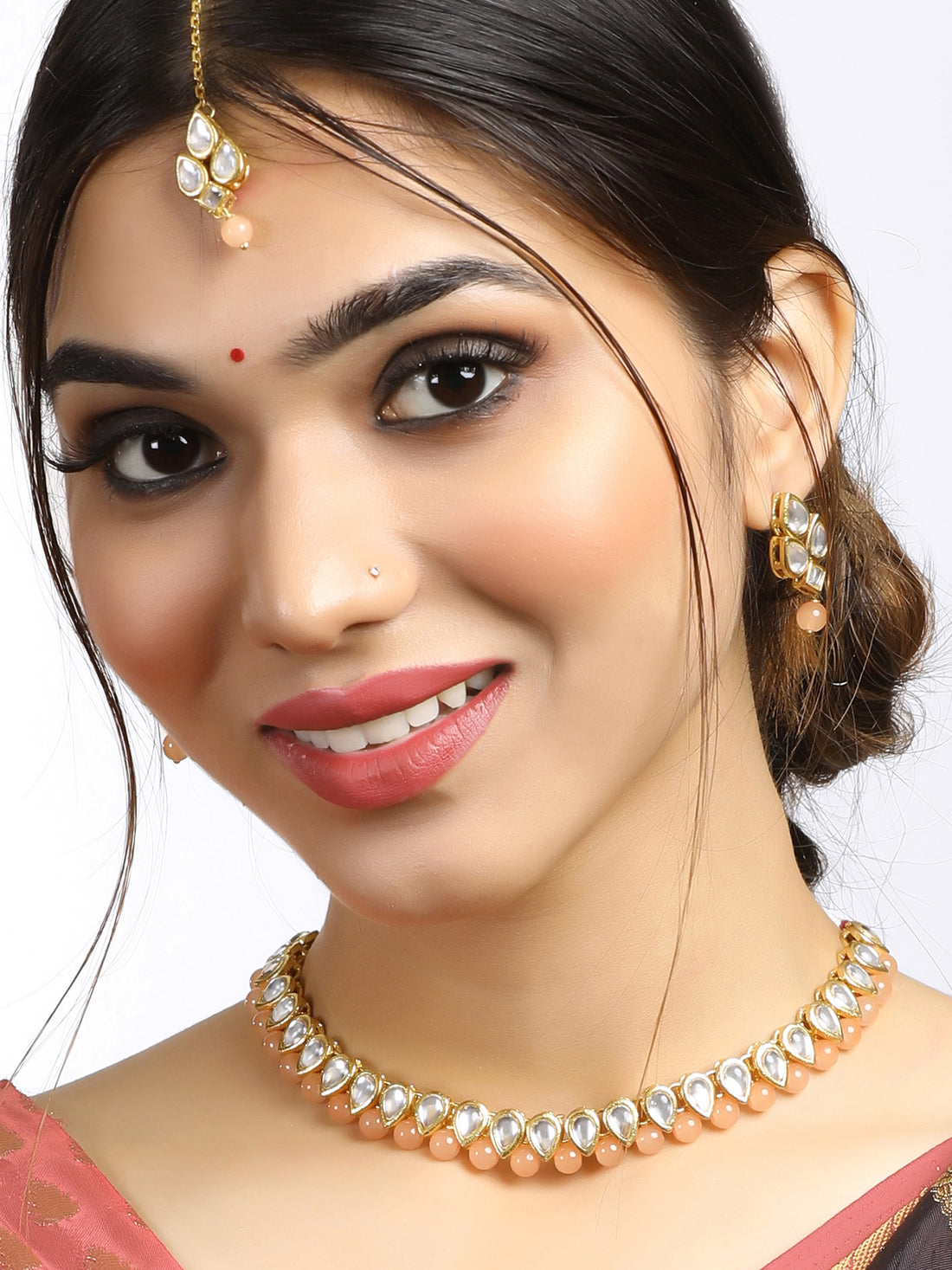 Karatcart Gold-Plated Handcrafted Kundan & Peach Beads Studded Choker Necklace Set