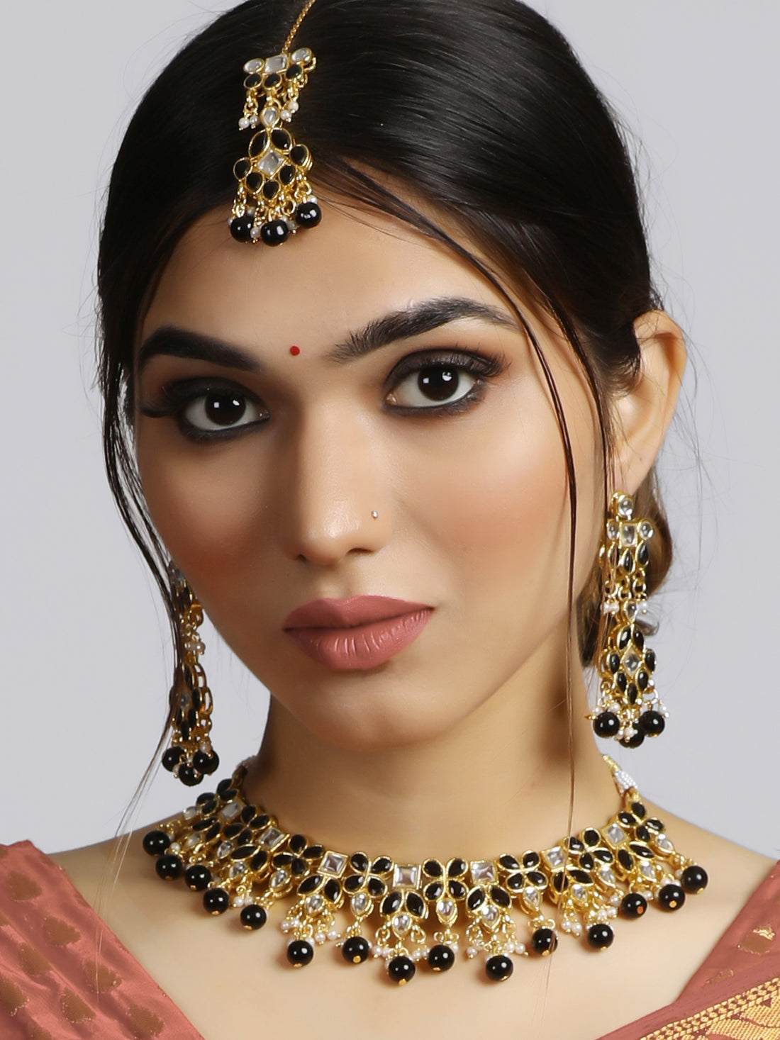 Kundan Black Choker Necklace Set