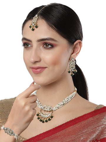 Karatcart Gold Plated Green Bead Studded Kundan Choker Neckalce Set with Bracelet