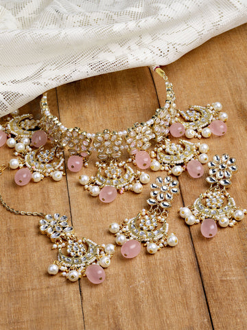 Karatcart Gold Plated Pink Tumble and Pearl Choker Necklace Set