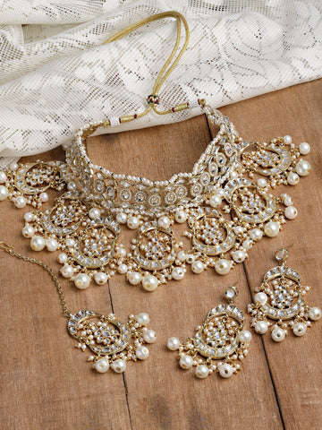 Karatcart Gold Plated Pearl Beaded Bridal Choker Necklace Set