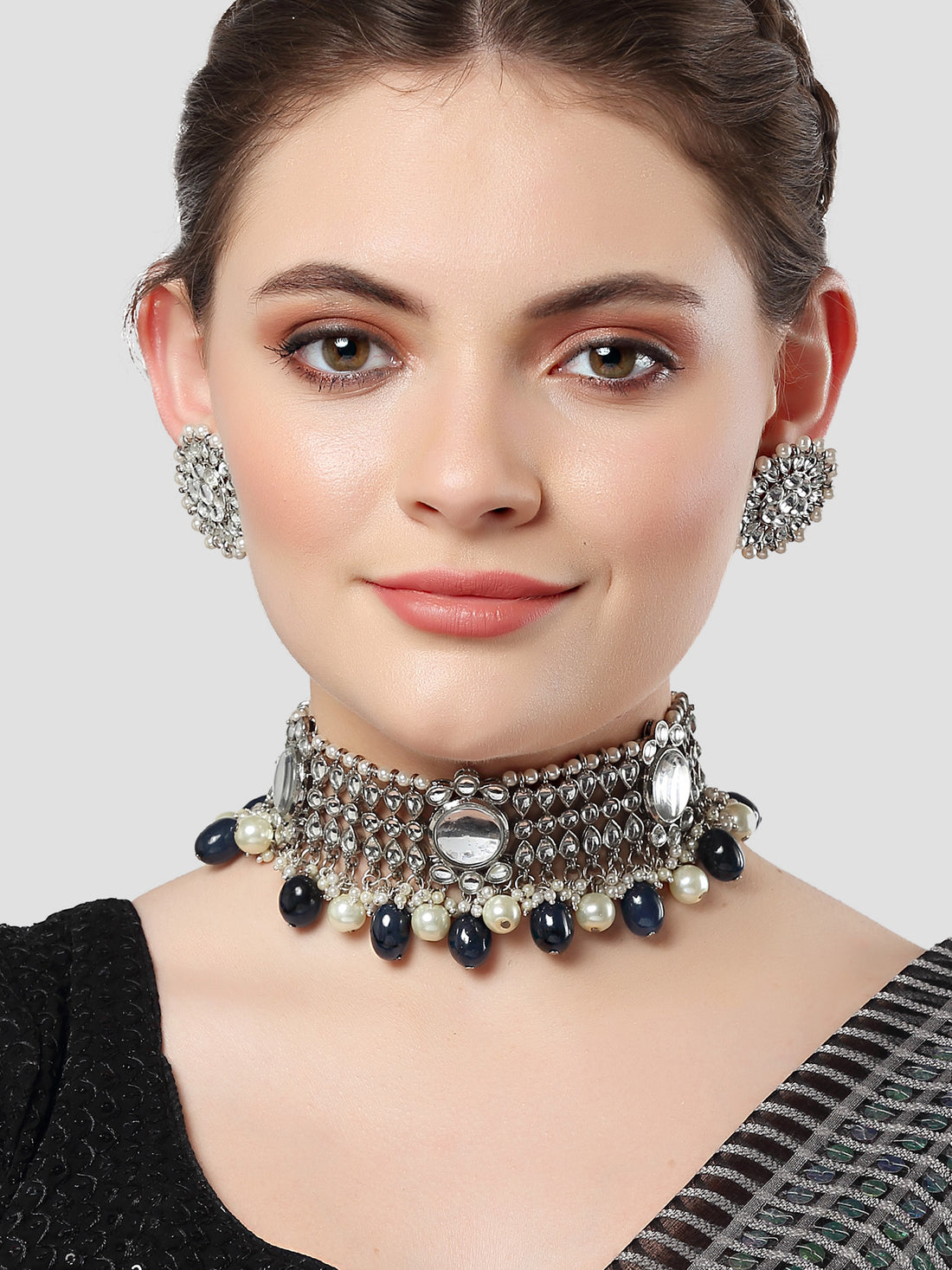 Karatcart Oxidised Silver Blue Tumble and Pearl Studded Kundan Choker Necklace Set for Women