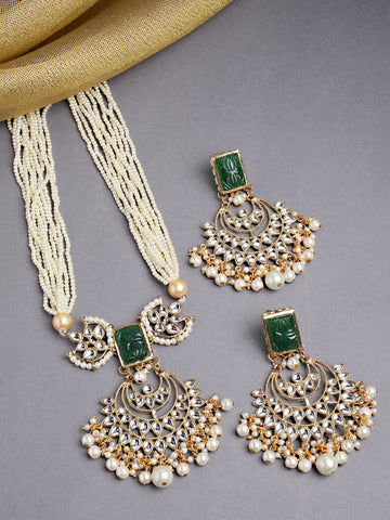 Karatcart Gold Plated Green Carved Stone and Kundan Rani Haar Necklace Set for Women