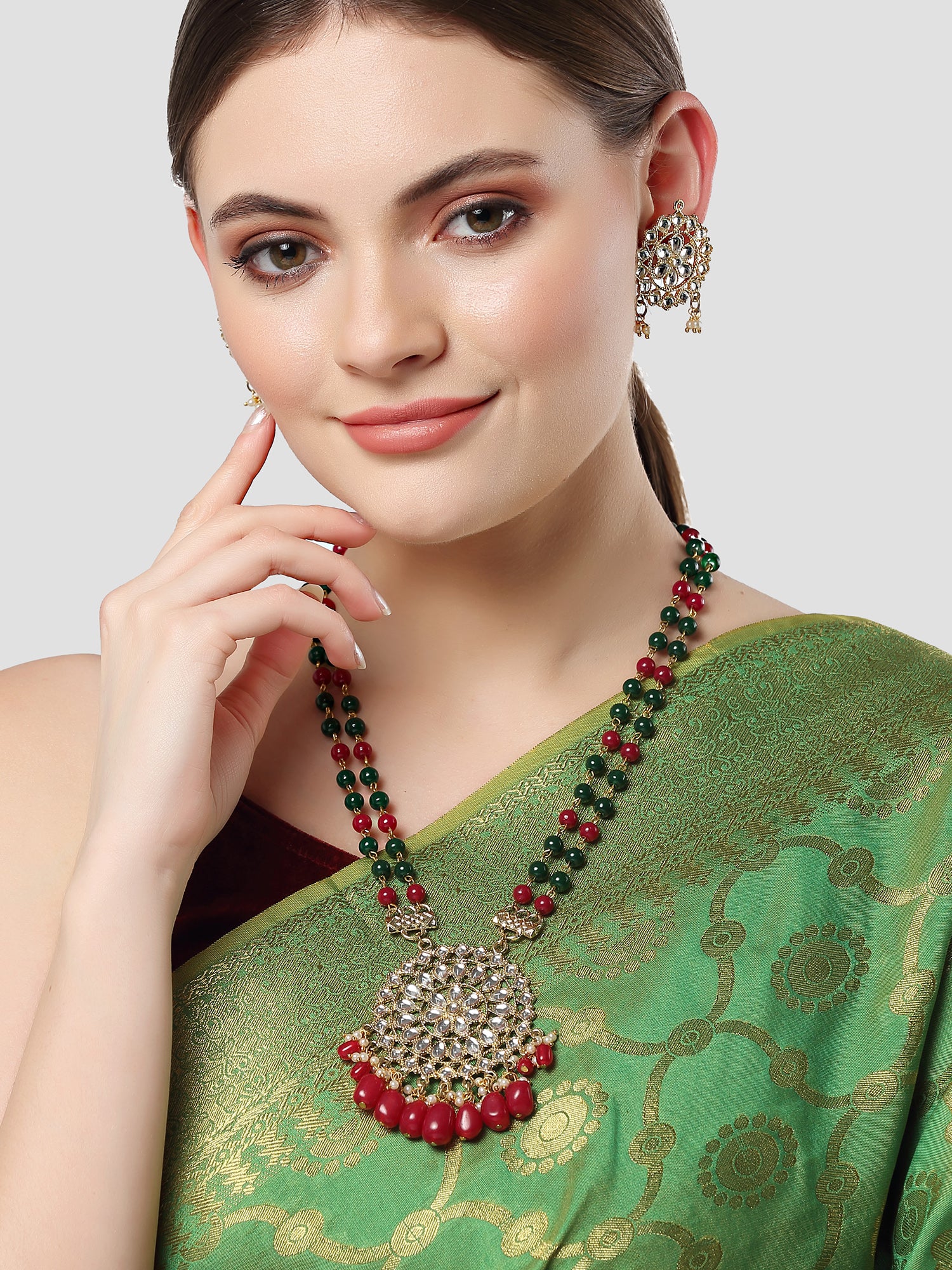 Karatcart Gold Plated Red and Green Beads Kundan Rani Haar Necklace Se