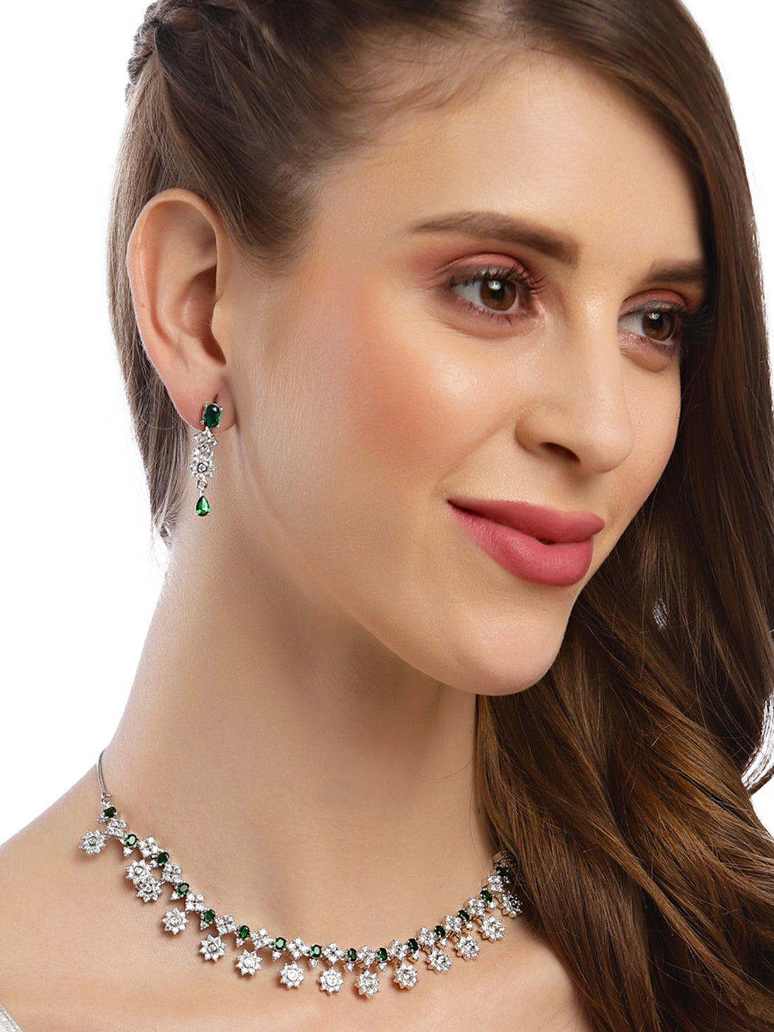 Karatcart Silver Plated Star Shape Green Cubic Zirconia Studded Necklace Set for Women