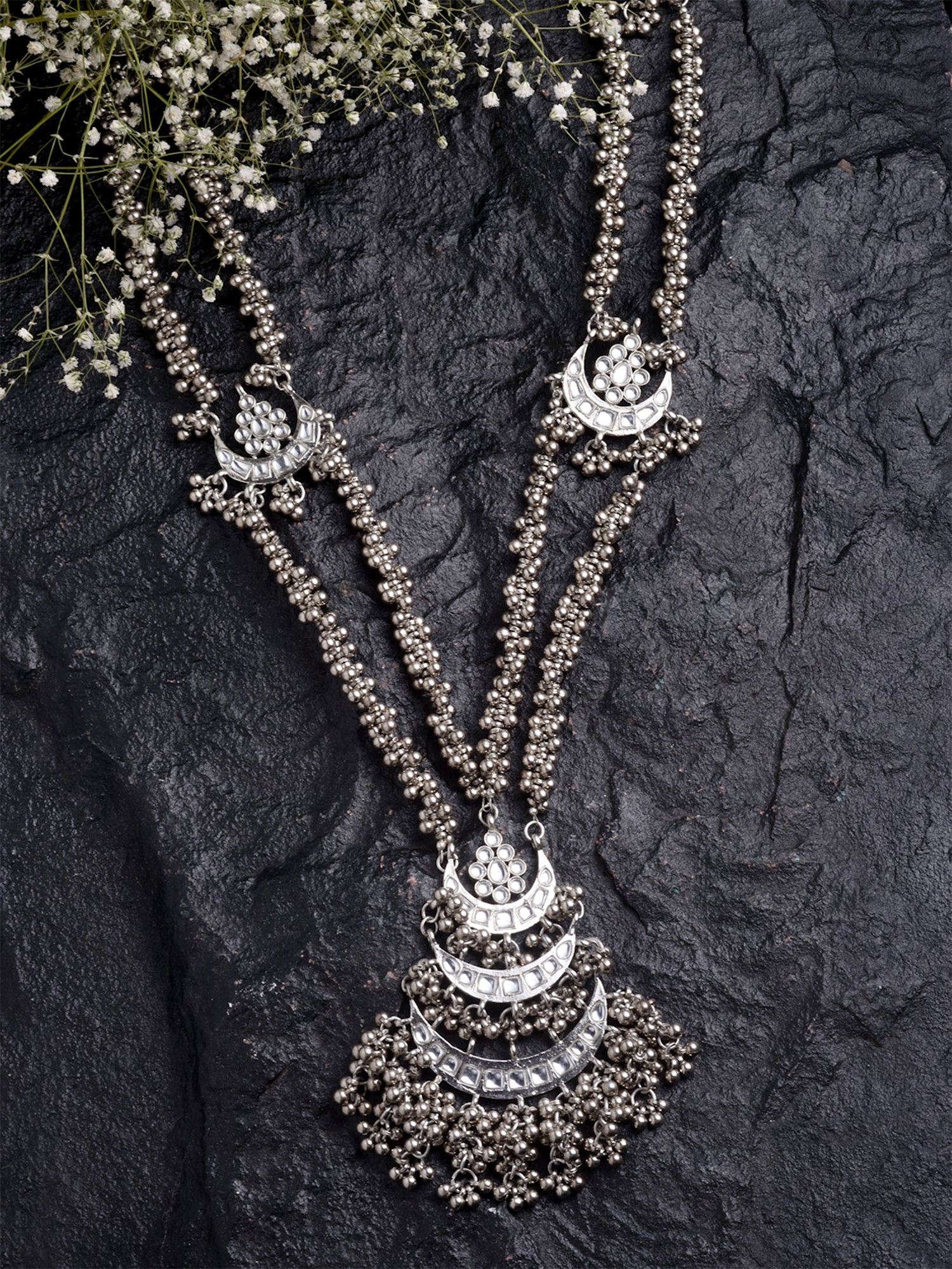 Karatcart Oxidised Silver Studded Long Kundan Necklace for Women
