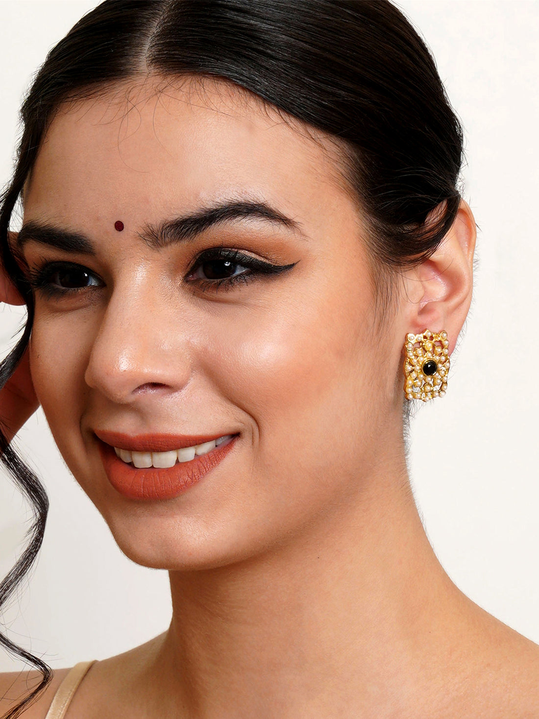 Karatcart Set of 4 Handcrafted Kundan Earrings Combo for Women