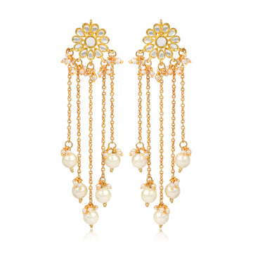 Karatcart Kundan Earrings with Chain and Pearl Tassels