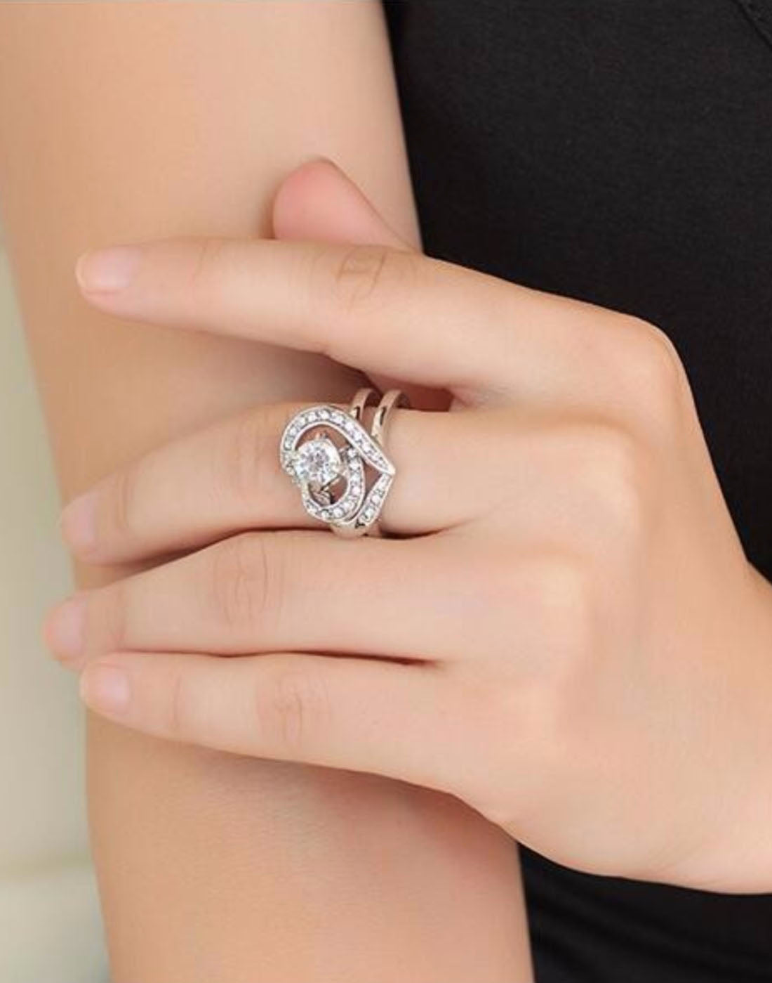 Platinum Plated Elegant Heart Shaped Austrian Crystal Ring