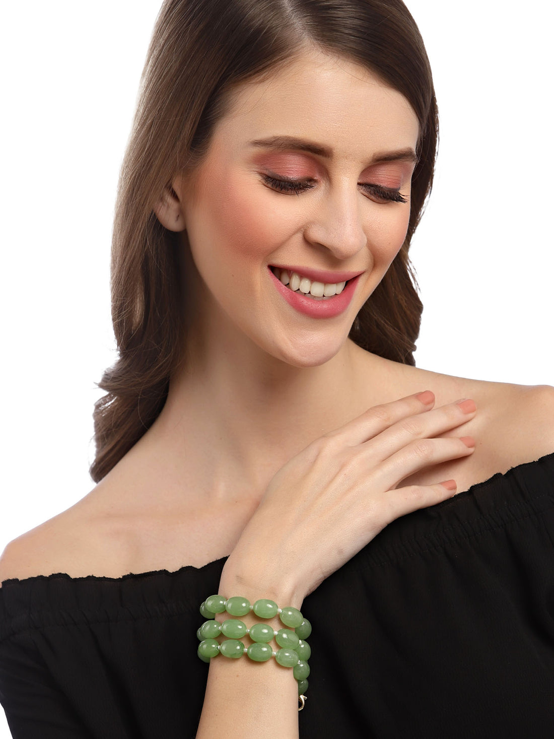 Karatcart Green Tumble Stone Beaded Bracelet for Women