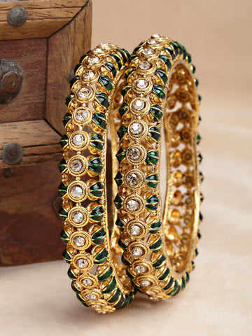 Karatcart Set of 2 Antique Gold Plated Green Kundan Rajwadi Bangles for Women