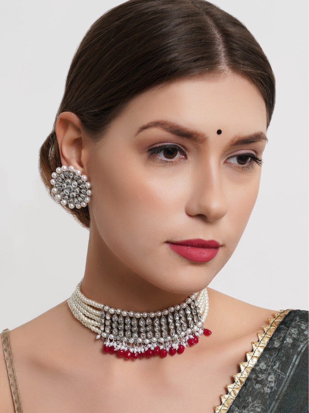 Silver-Plated White Oxidised Kundan-Studded Beaded Jewellery Set