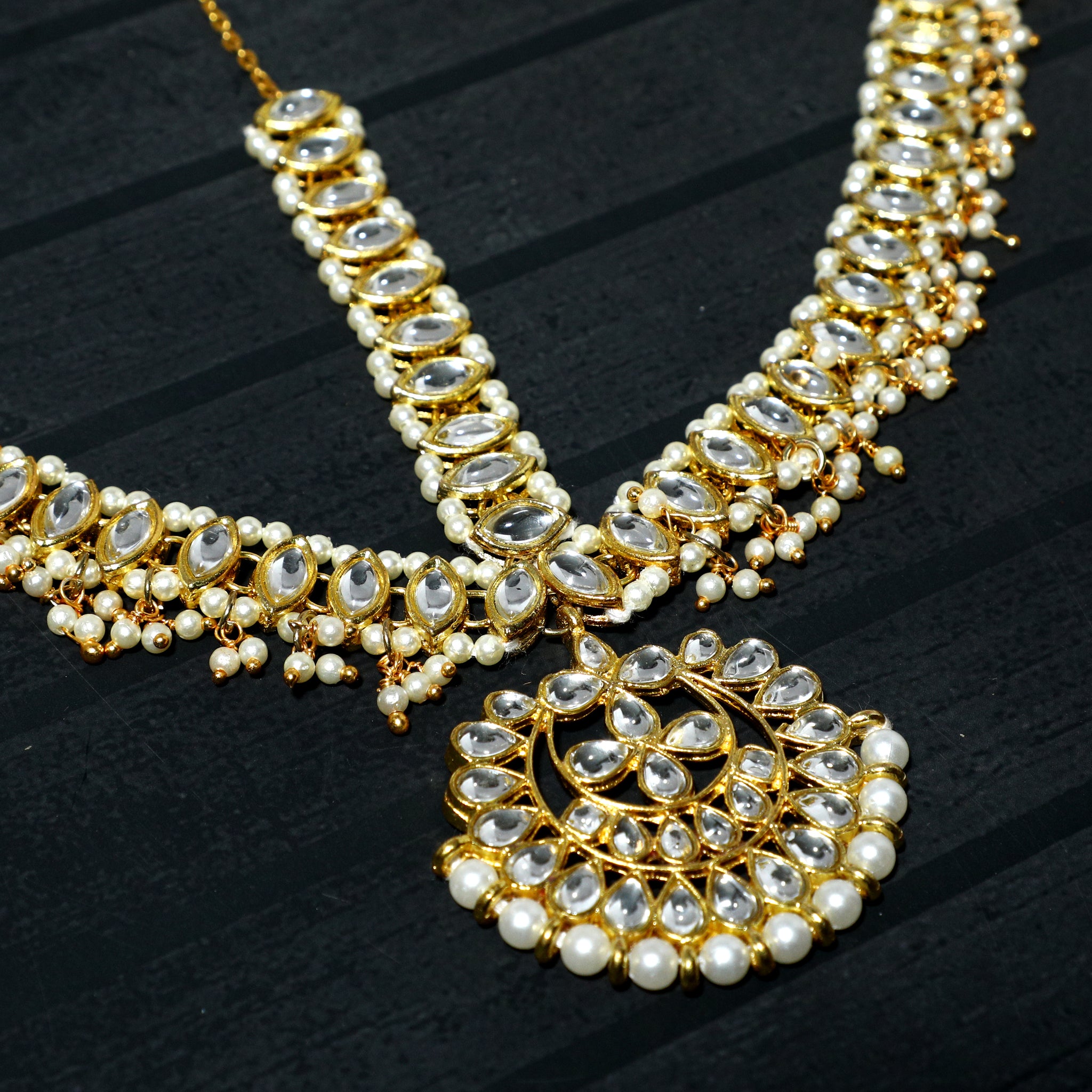 Gold-Tone Pearl Beads and Kundan Studded Tassel Mathapatti