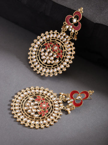 Karatcart Kundan Earrings with red Meena