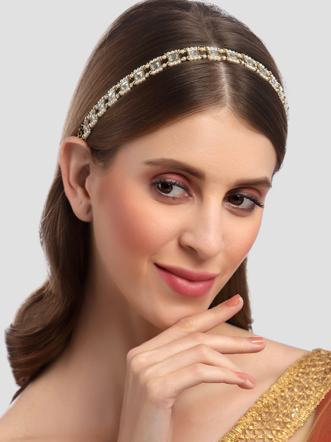 Karatcart Gold Plated Square Shape Handcrafted Kundan Hairband for Women