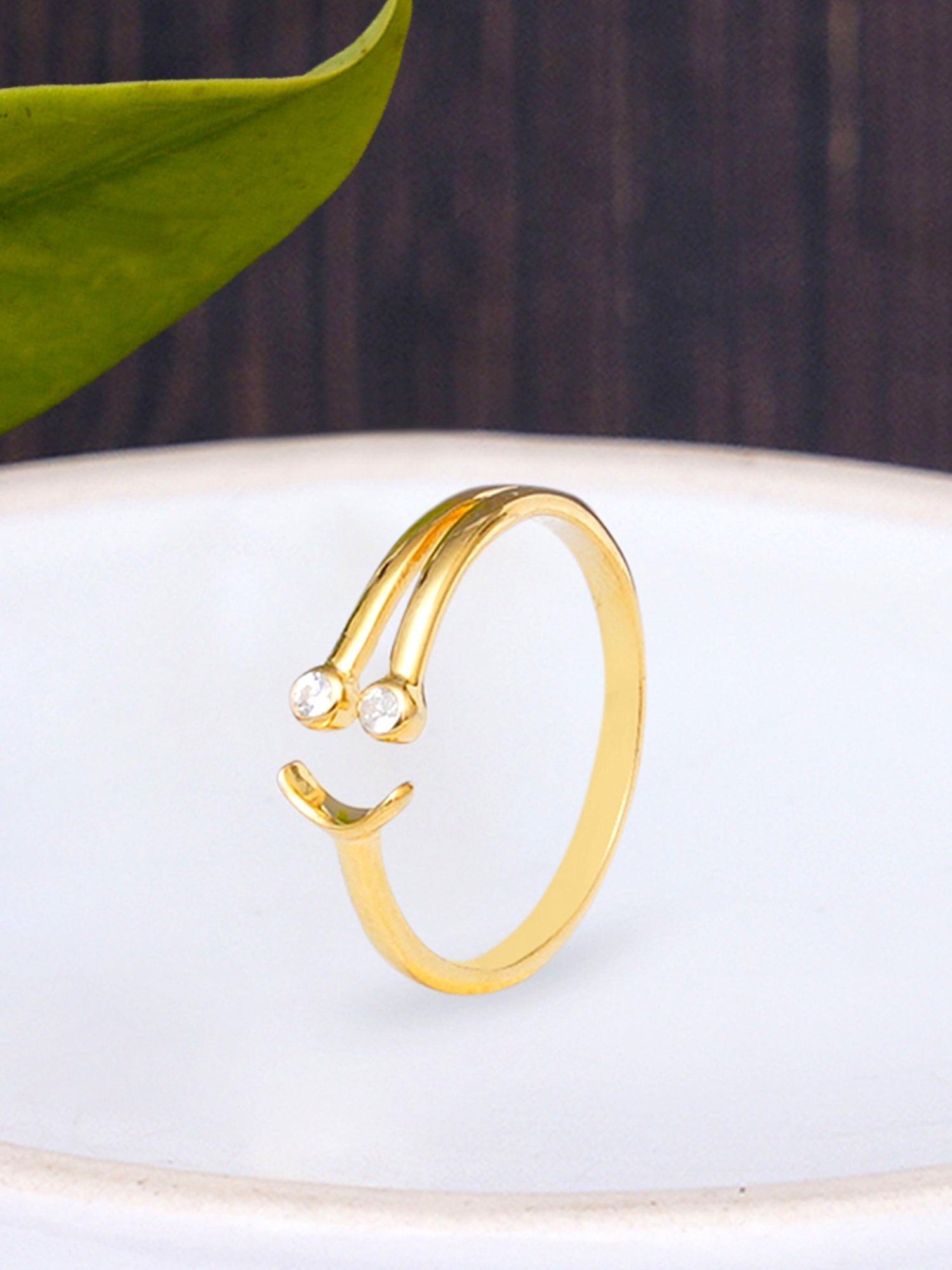 GoldPlated 925 Sterling Silver Adjustable Smiley Look Crystal Ring - Image 1