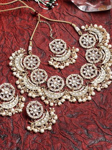 Karatcart Gold Plated white Plearl Chand Shape Kundan Necklace Set